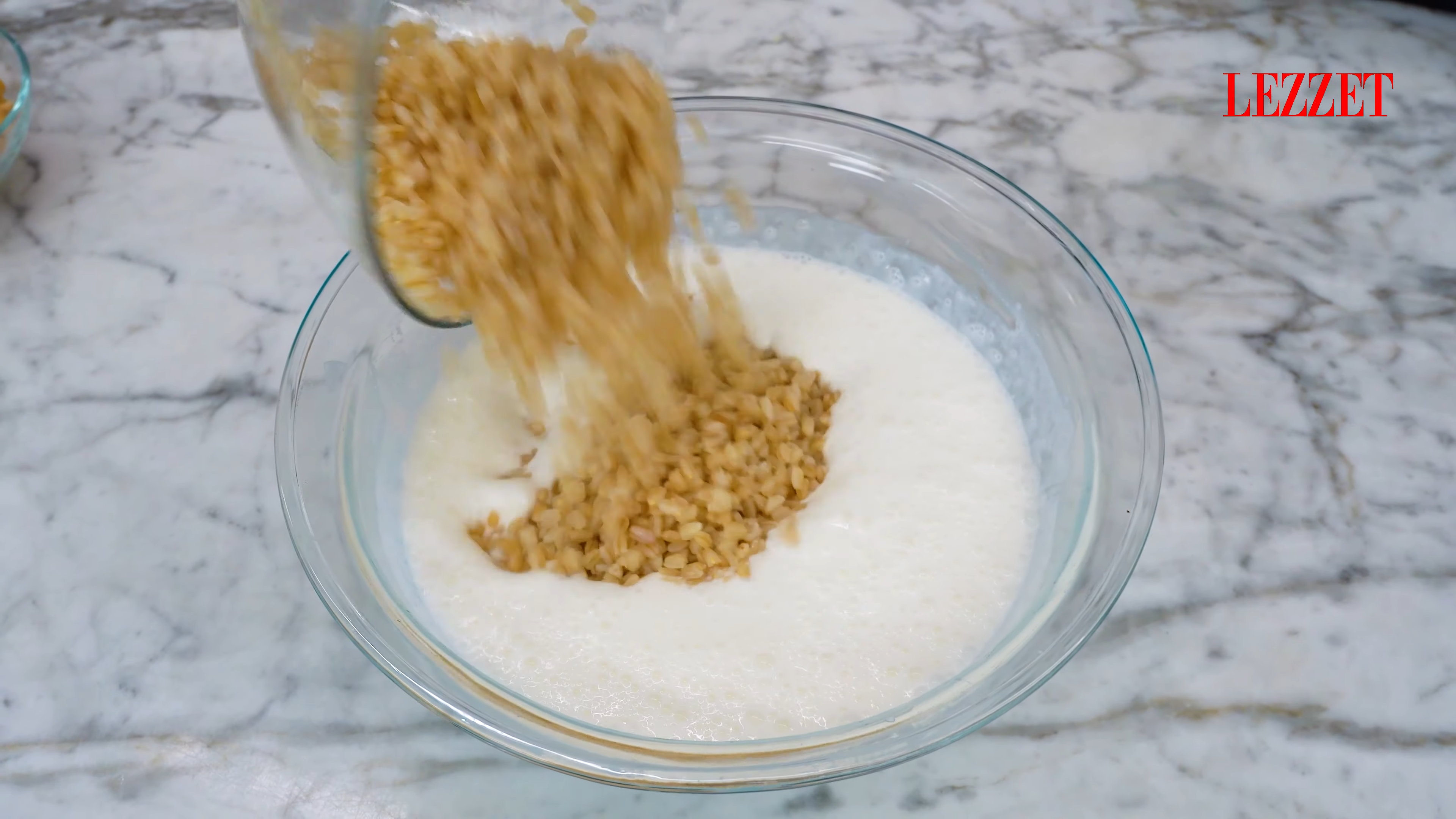 ayran-asi-corbasi-videolu-1-NAZqxwFA Ayran Aşı Çorbası (Videolu)
