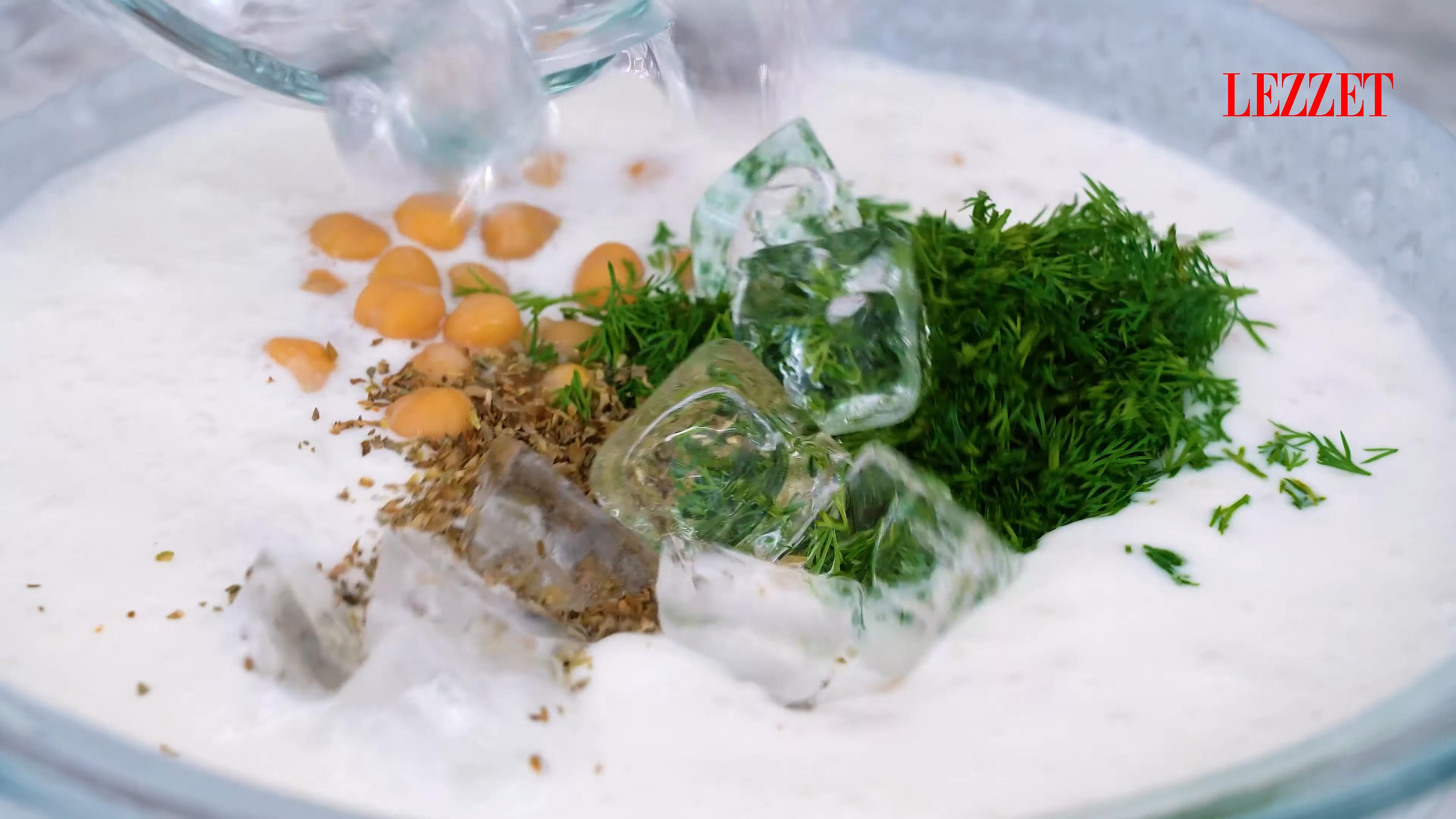 ayran-asi-corbasi-videolu-3-T3A8FVze Ayran Aşı Çorbası (Videolu)