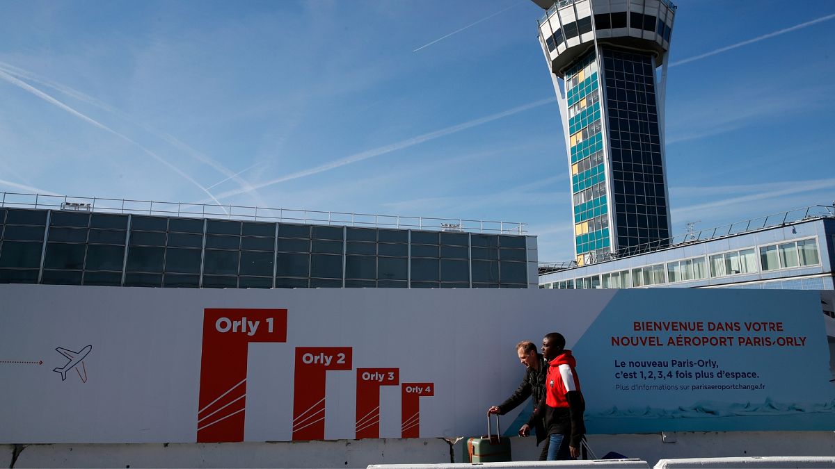 Flights cancelled and delayed at Paris-Orly airport after traffic control systems break down