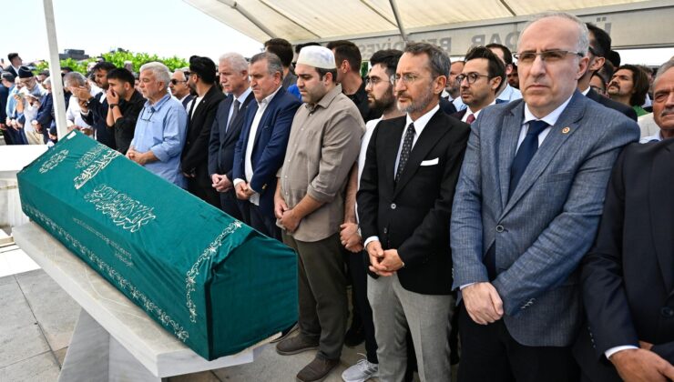 Celebrated Theater Actor Laid to Rest amid Politician Attendance