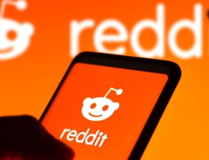 Clash of Titans: Social Media Powerhouse Battles AI Industry Leader