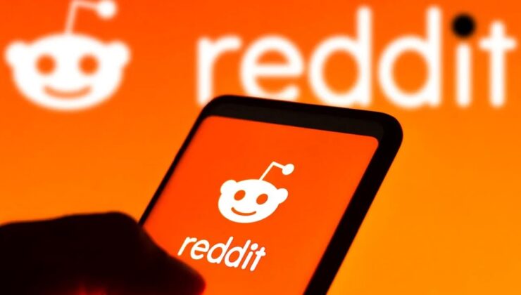 Clash of Titans: Social Media Powerhouse Battles AI Industry Leader