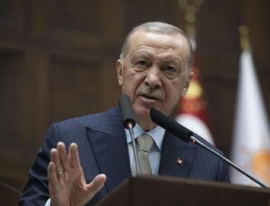 Erdoğan Urges Özel and CHP Leaders to Cease Stubbornness and Benefit from Penalty Reduction