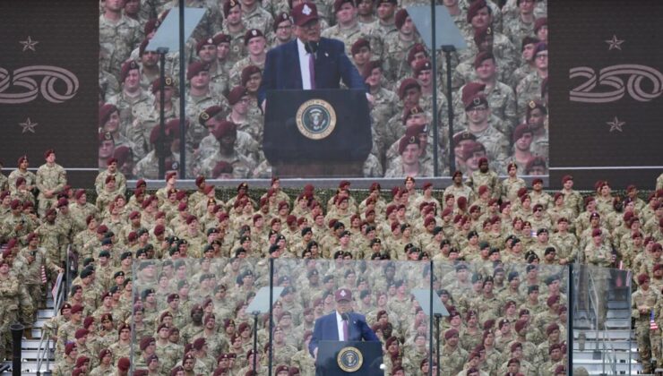Exclusive: Donald Trump Addresses Audience from Bulletproof Glass Cage