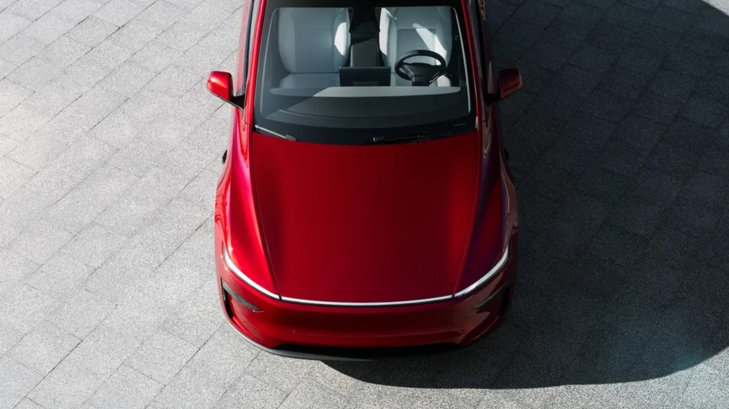 first-look-at-teslas-new-model-s-and-model-y-unveiled-0-yljM47H2 First Look at Tesla's New Model S and Model Y Unveiled