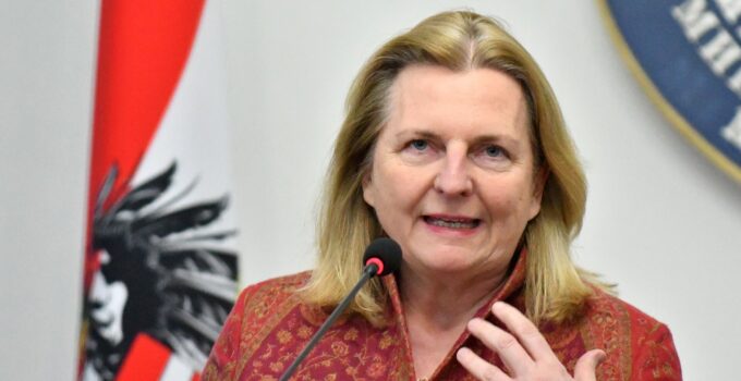 Former Austrian Foreign Minister Kneissl Analyzes Potential US-Iran Conflict