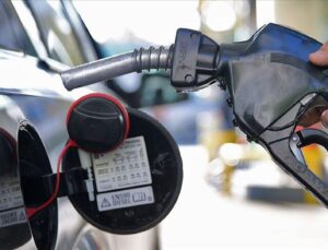Fuel Prices Changed Overnight: Diesel Surpasses 50 TL – Vezir Agency