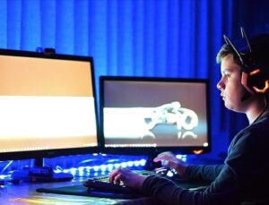 Global Internet Outage: Experts Warn of Potential Continued Disruptions – Vezir Agency
