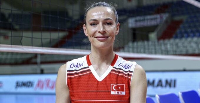 Head Coach Santarelli Clarifies Absence of Eda Erdem from the National Women’s Volleyball Team