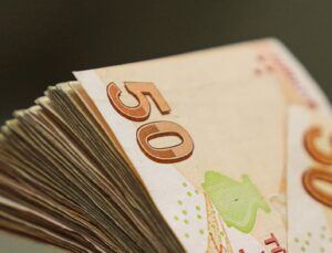Important Update: Critical Date Set for 600,000 Public Workers – Watch for Salary Increase Proposal