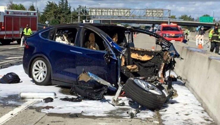 Is Tesla Concealing Autonomous Vehicle Accident Data from the Public?