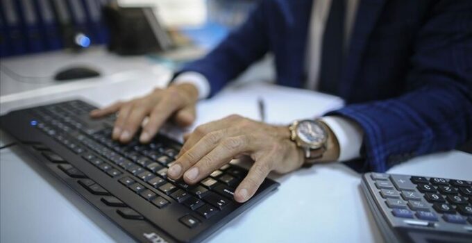 Official Gazette Announcement: 662 Public Employee Recruitment Applications Opened / Vezir Agency