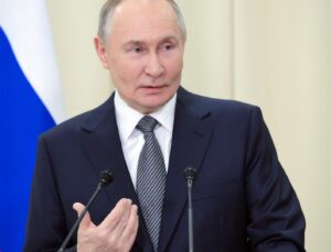 Putin Meets Participants of ‘Kahramanlar Zamanı’ Program – Vezir Agency