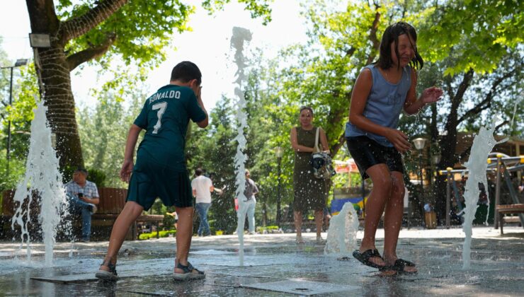 Rising Temperatures: Thermometers Surpass 40 Degrees – Vezir Agency