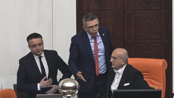 Tension in Parliament: İYİ Party Member Strikes at the Speaker’s Podium – Vezir Agency
