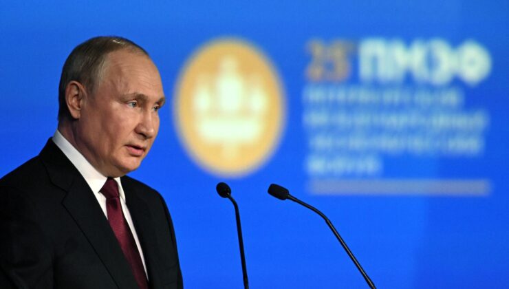 Vladimir Putin to Meet with International News Agency Heads at SPIEF Event