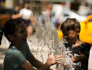 Weather Alert: Hot Temperatures Exceed 30°C in Vezir – Meteorology Report