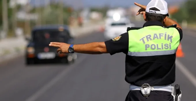 Yeni Trafik Cezaları can yakacak ! Aman Dikkat